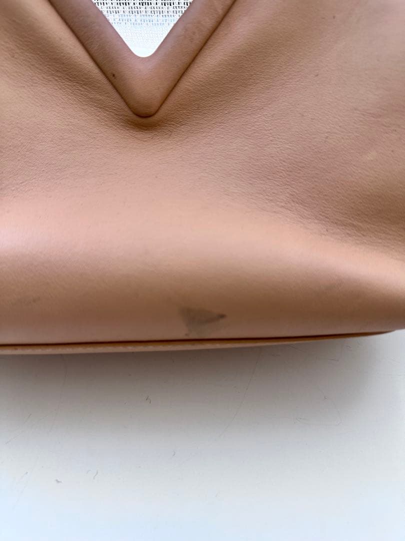 BOTTEGA VENETA レザー ショルダーバッグ ベージュ系