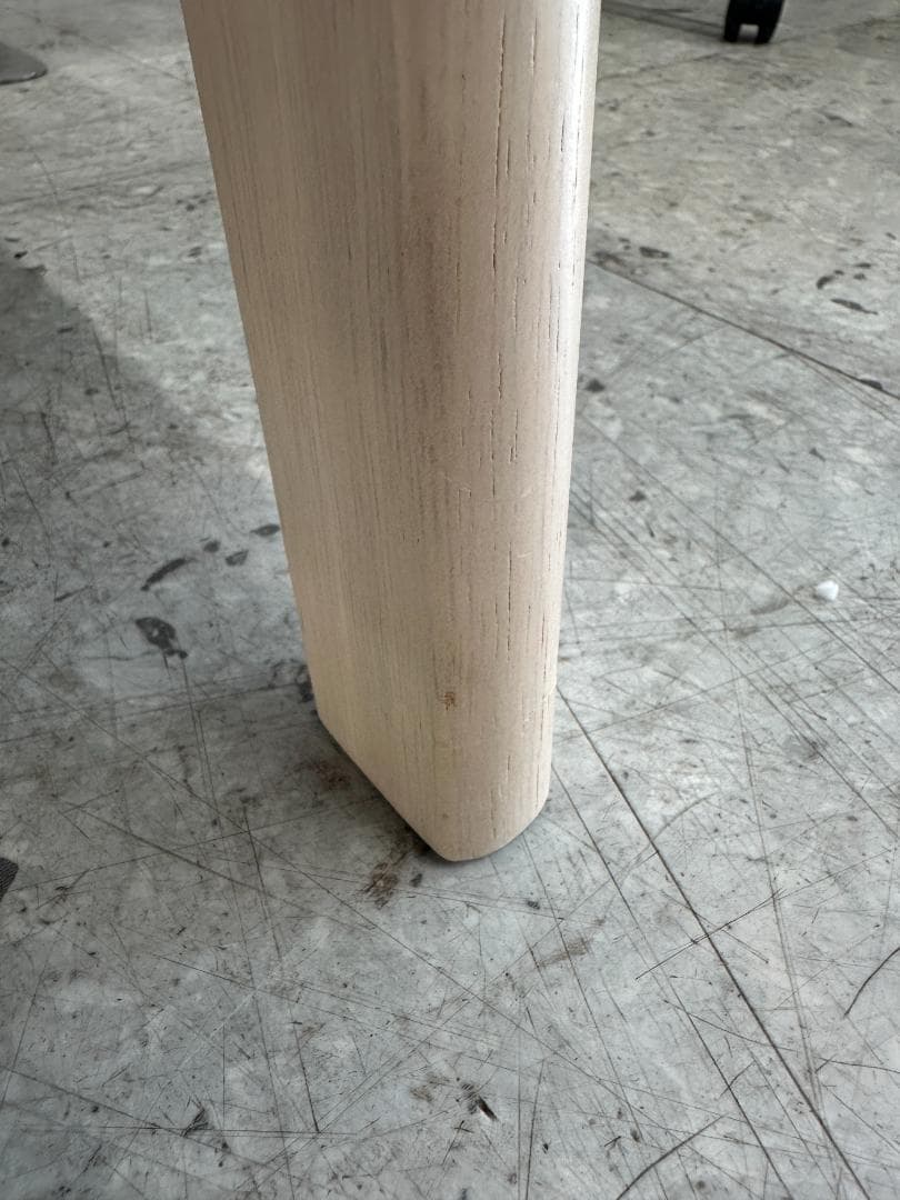 ニトリ　ダイニングチェア　リラックスワイド　オレンジ