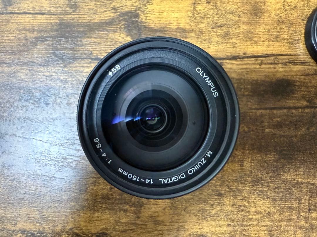 OLYMPUS OM-D E-M5 Mark2 レンズ2本付き