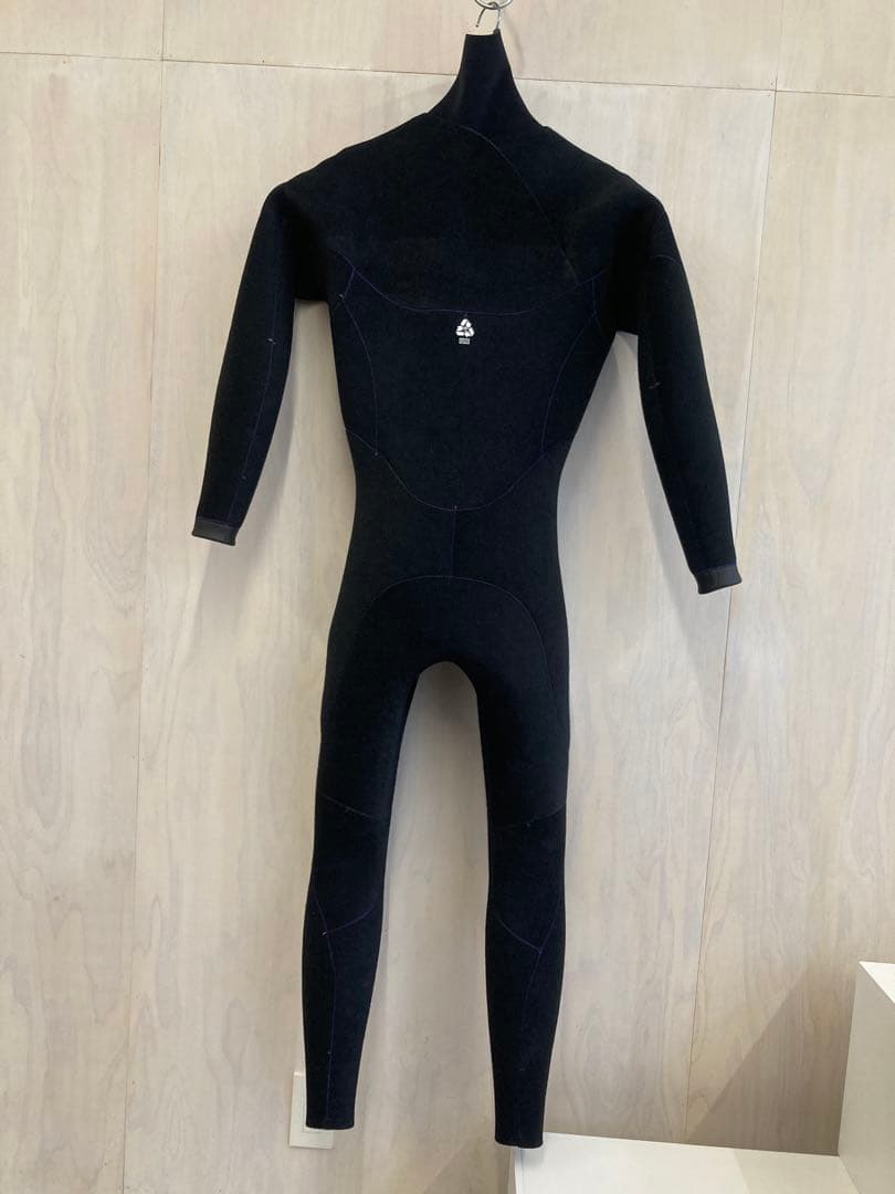 ブレイカーアウトセミドライ 5/3 Hybrid U-zip 170/60未使用