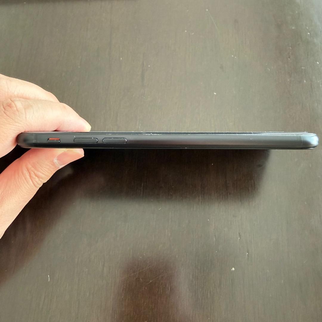 iPhoneSE 第2世代 64GB ブラック MHGP3J/A