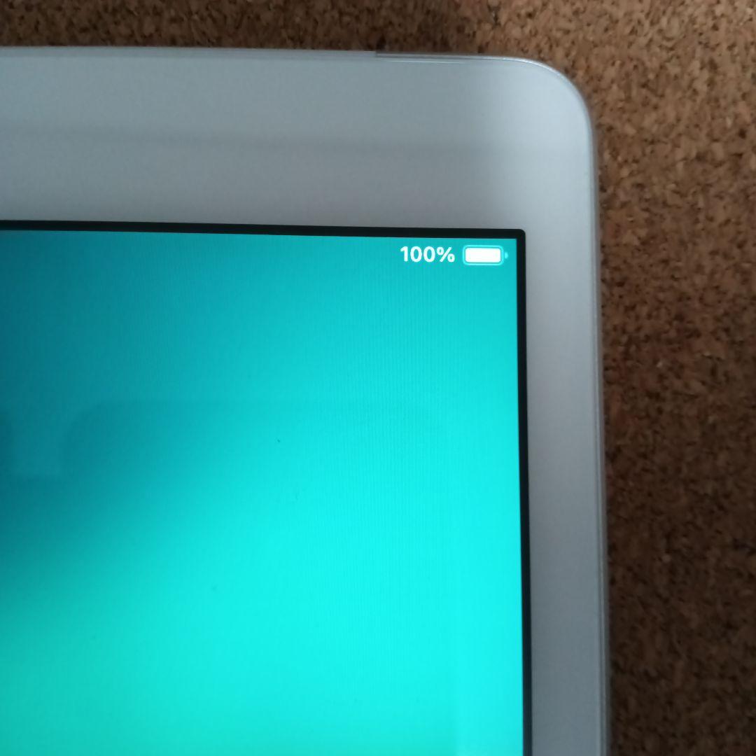 iPad本体 （第8世代）・付属品付き　シルバー　WiFi/ 128GBモデル