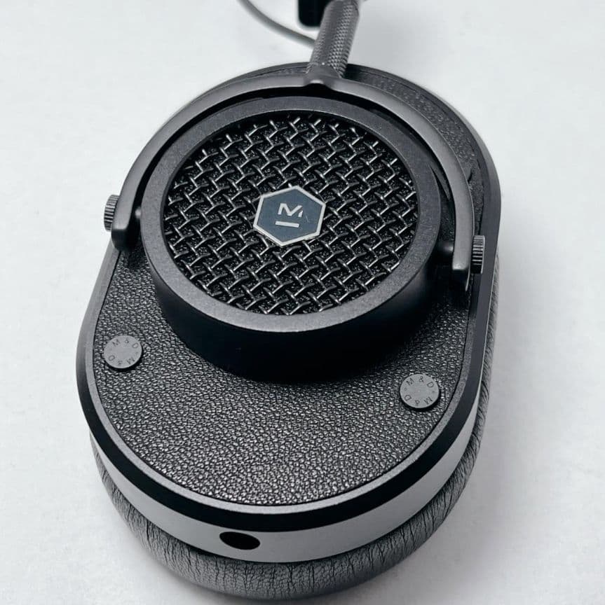 【美品】Master&Dynamic MH40-BLK ヘッドフォン 有線