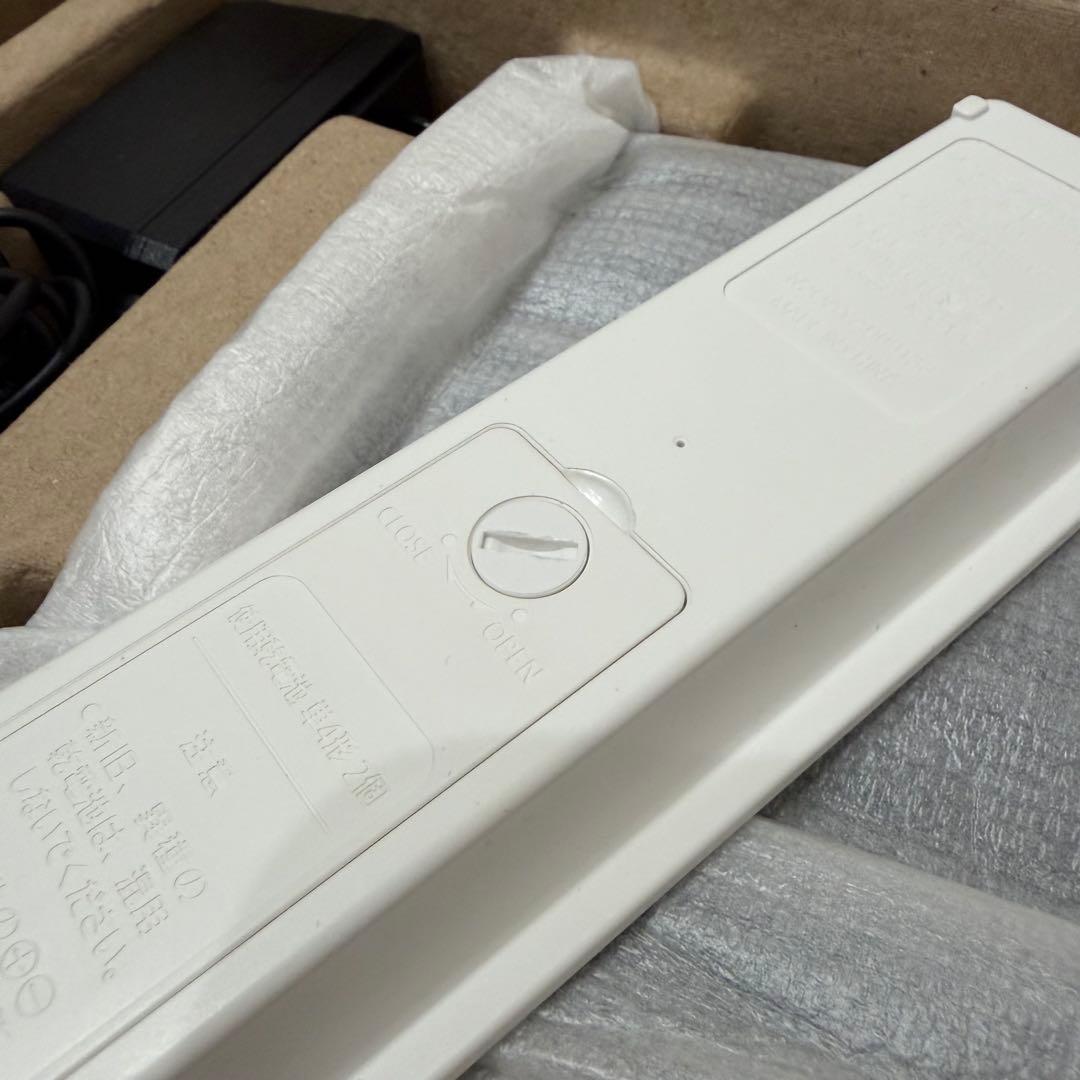 Panasonic UN-10E6-W 10インチポータブルテレビ VIERA