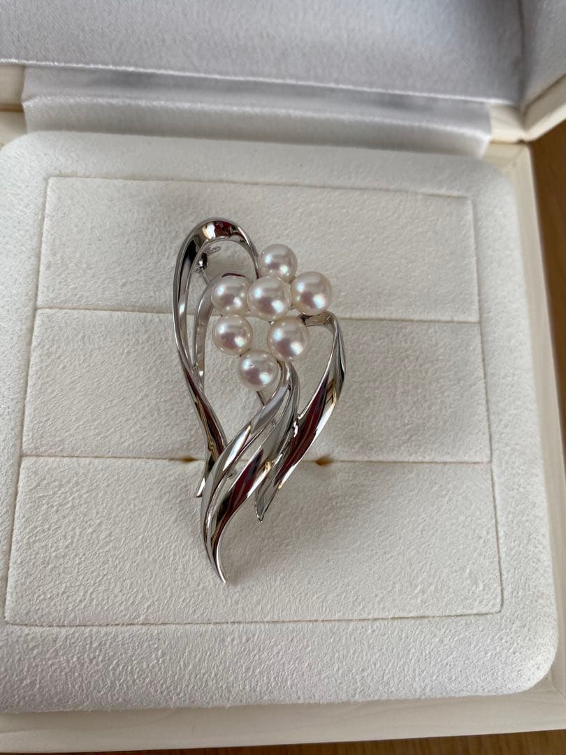 【美品】ミキモトブローチ