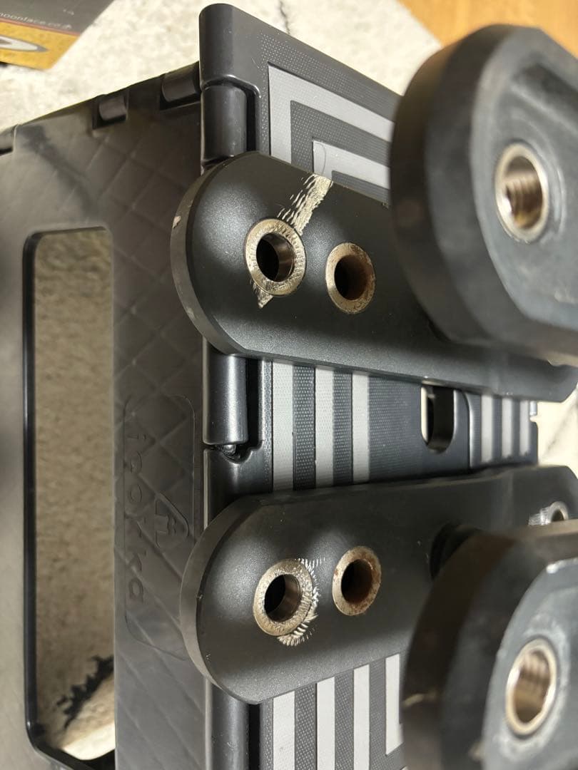 ハイエース　玄武　リフトアップシャックル