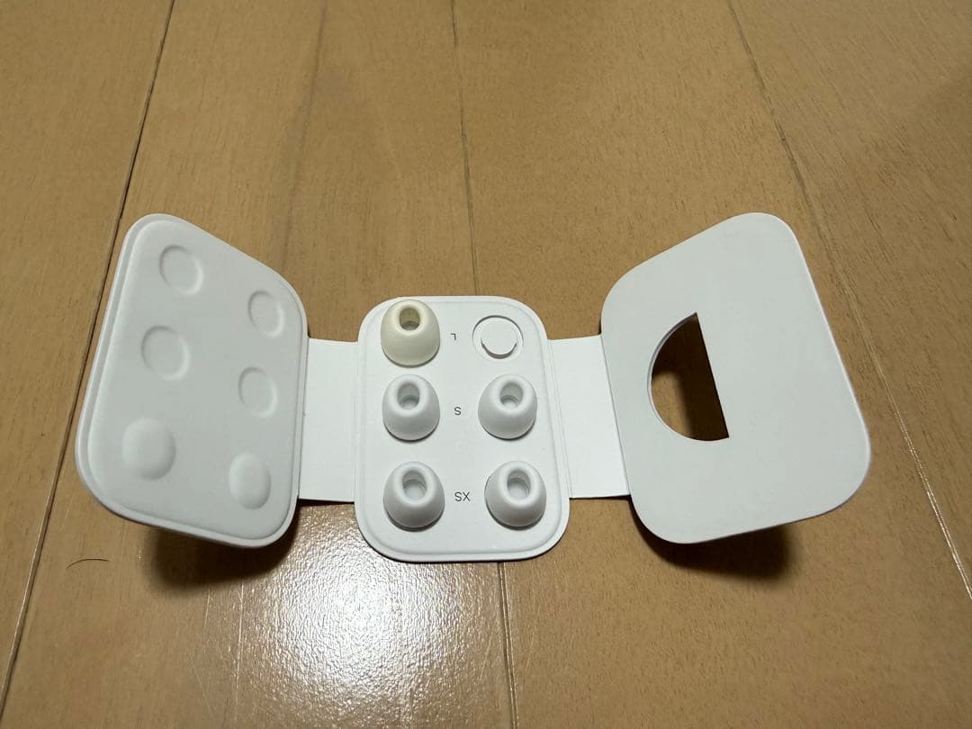 【訳あり】AirPods Pro 2（Lightning端子）※上蓋に緩みあり