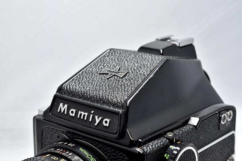マミヤ Ｍ６４５ 一眼レフカメラ（ＰＤプリズムファインダー付）
