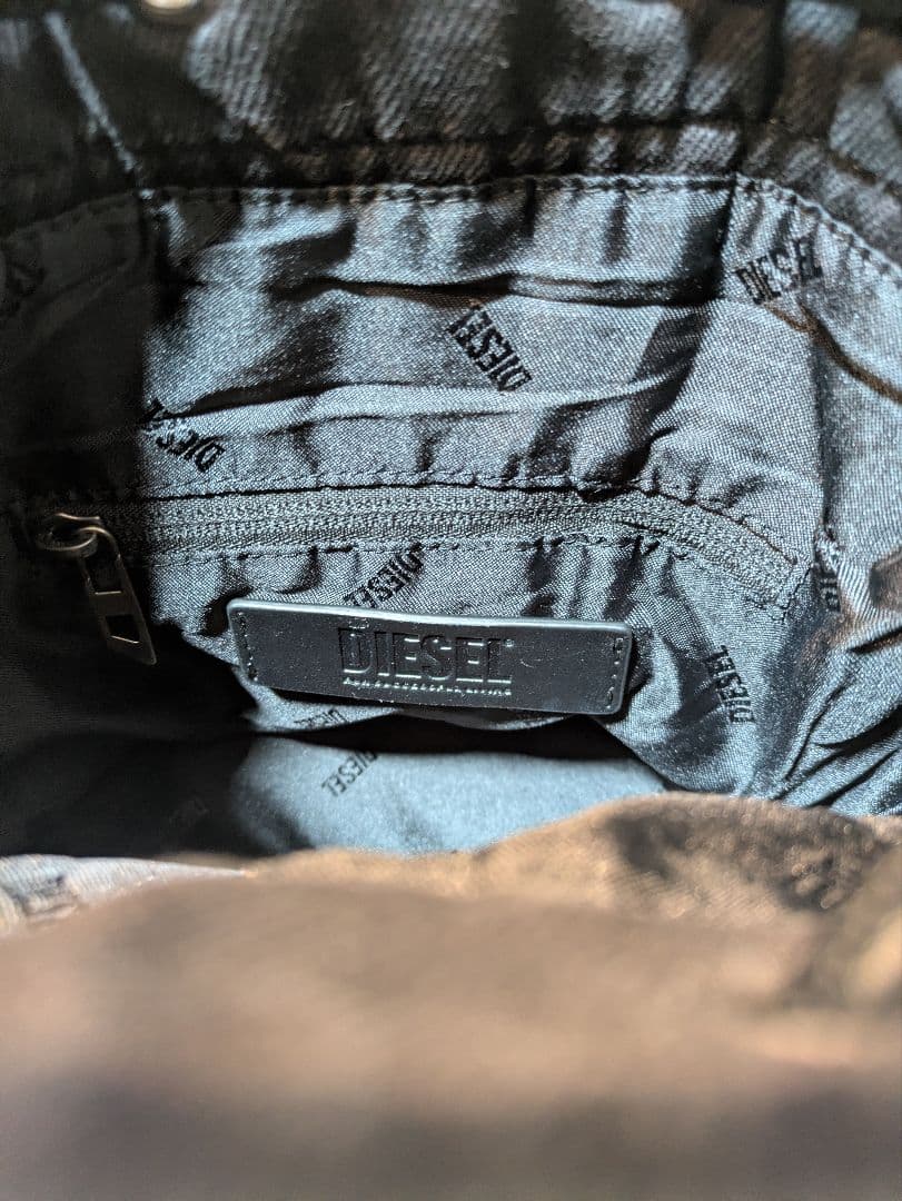 DIESEL ブラックデニムショルダーバッグ