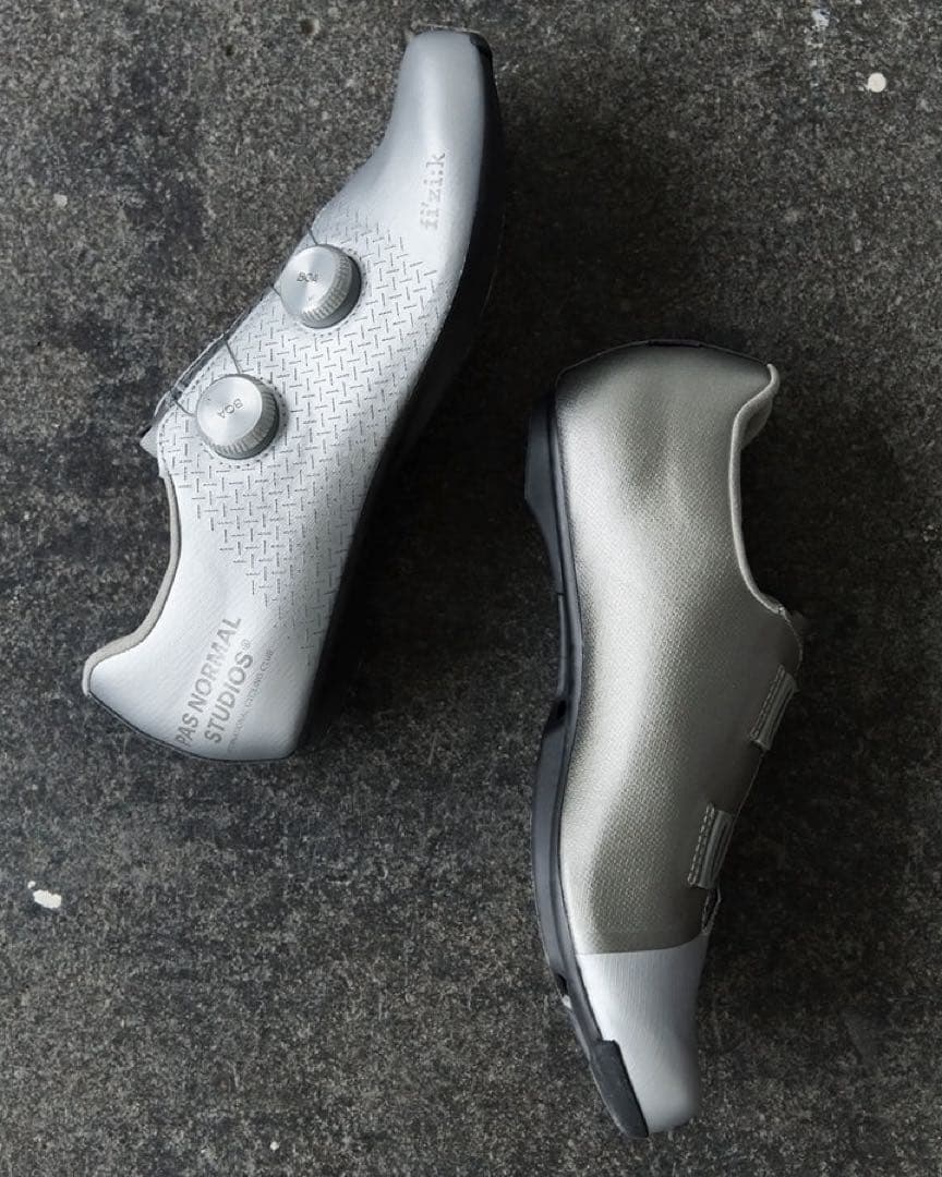 PAS NORMAL STUDIOS fizik Vento シルバー 40.5