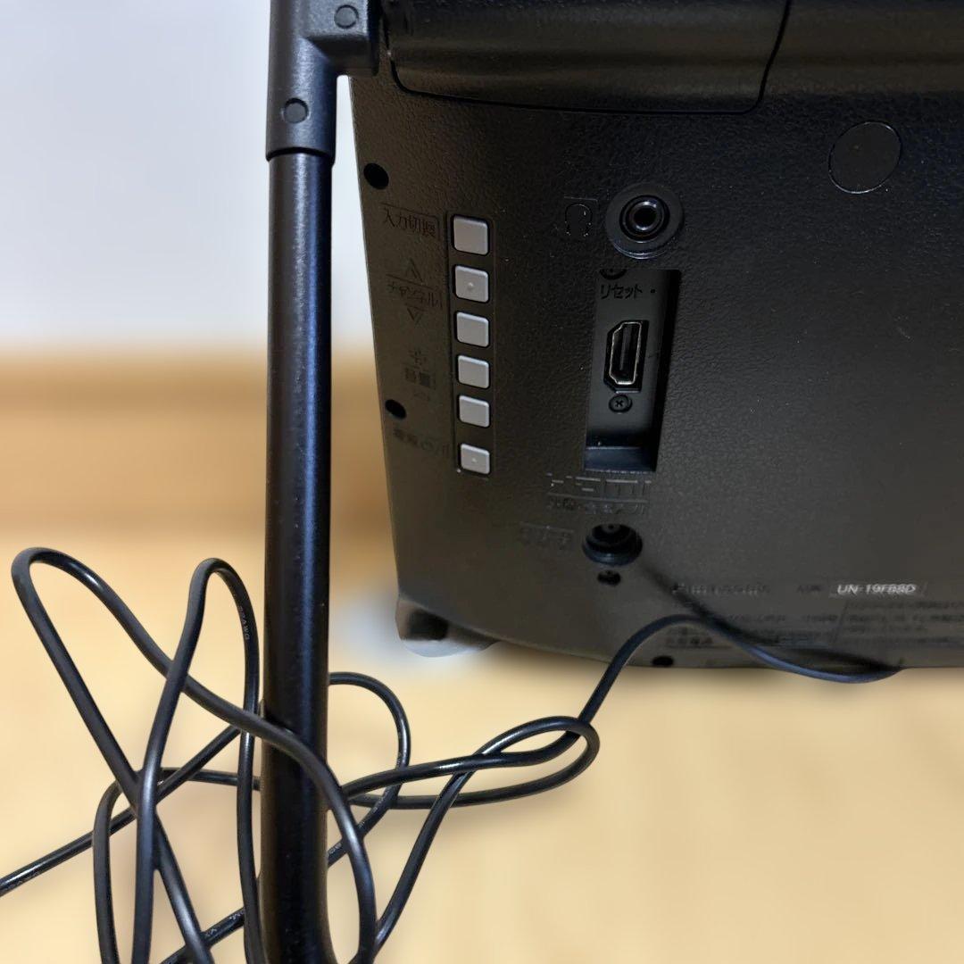 テレビ UN-19FB8-K