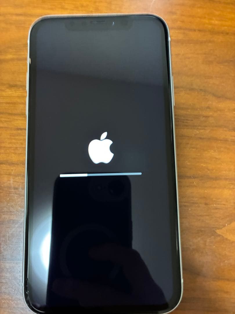 iPhoneXR 128GB ホワイト　バッテリ100% 箱付属品SIMフリ