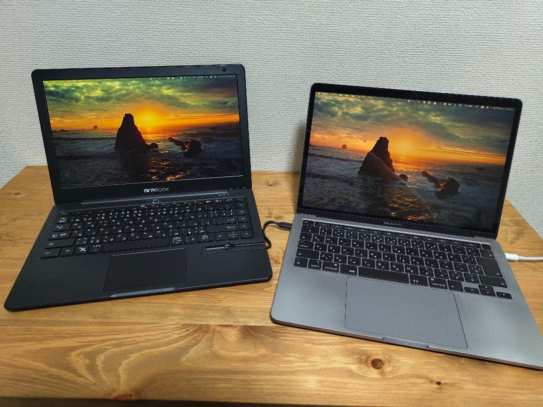 モバイル モニター　ディスプレイ　Mira BooK