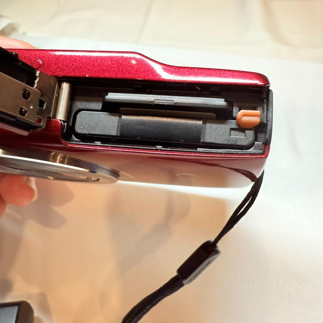 Canon IXY120 コンパクトデジタルカメラ レッド