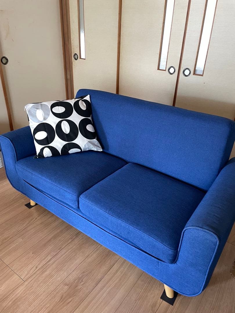 本日限り　北欧風　モダンソファー　完成品