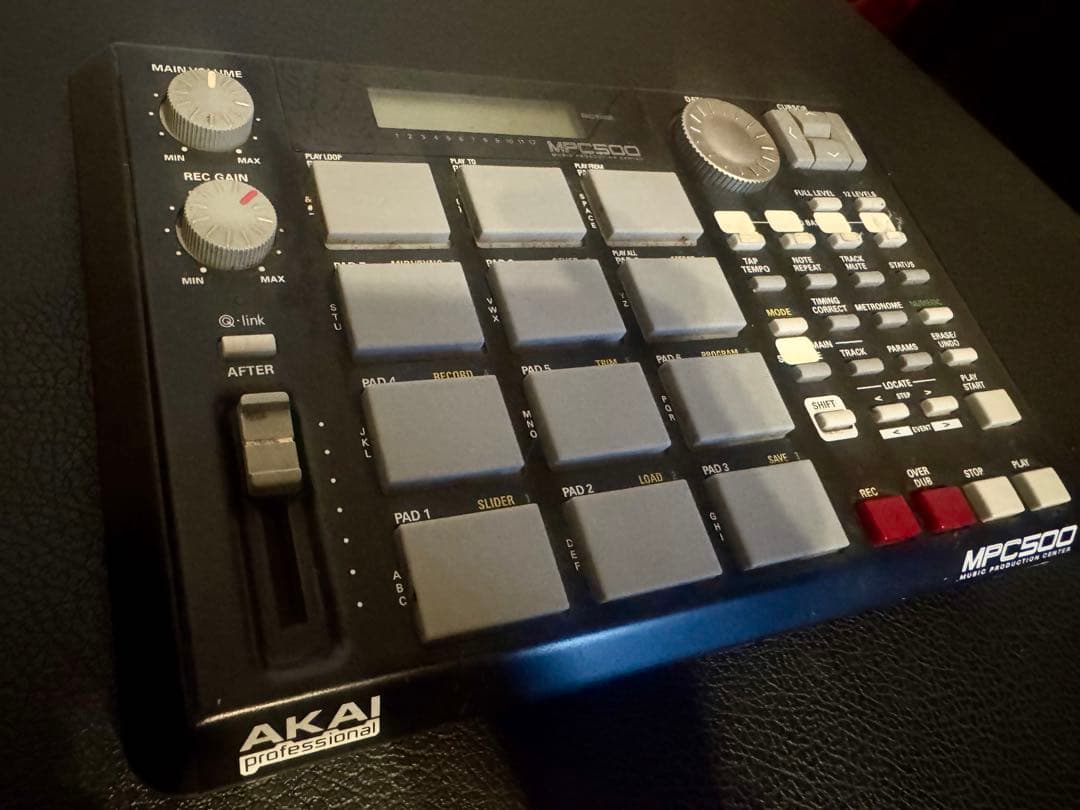 AKAI・MPC500・美品・サンプラー