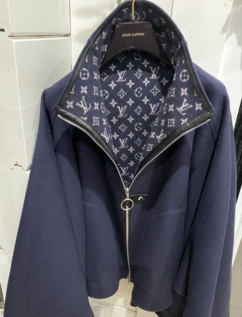 ルイヴィトン　ケープコート モノグラムロゴ　リバーシブル　極美品