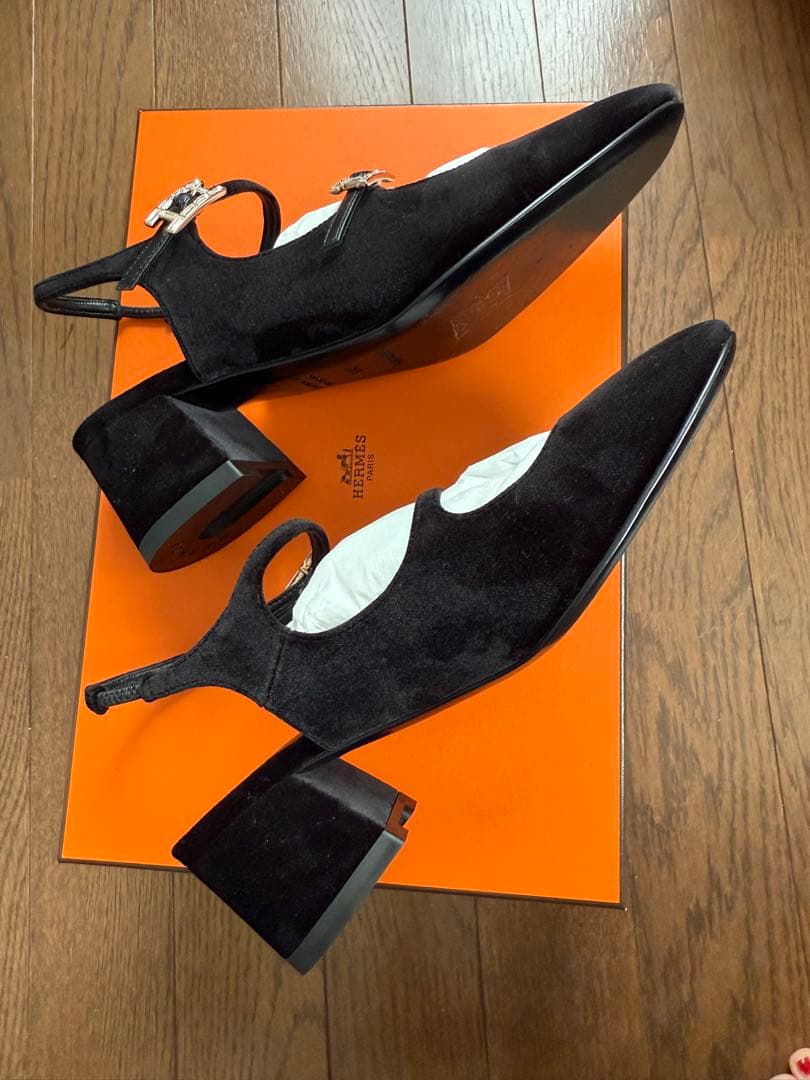 エルメス☆黒スエードストラップ付きミュール