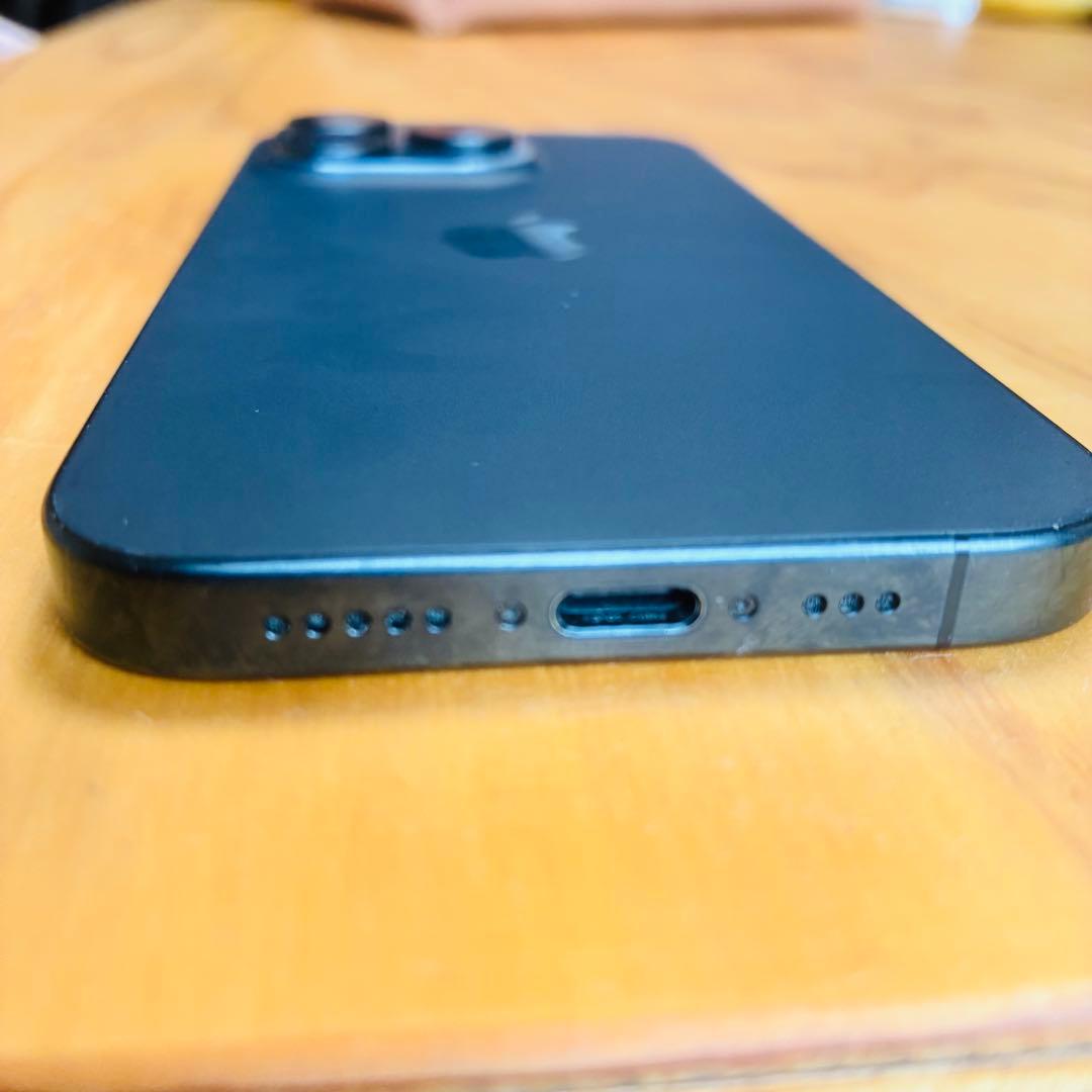 Apple iPhone 15 PRO ブラックチタニウム　256GB ジャンク