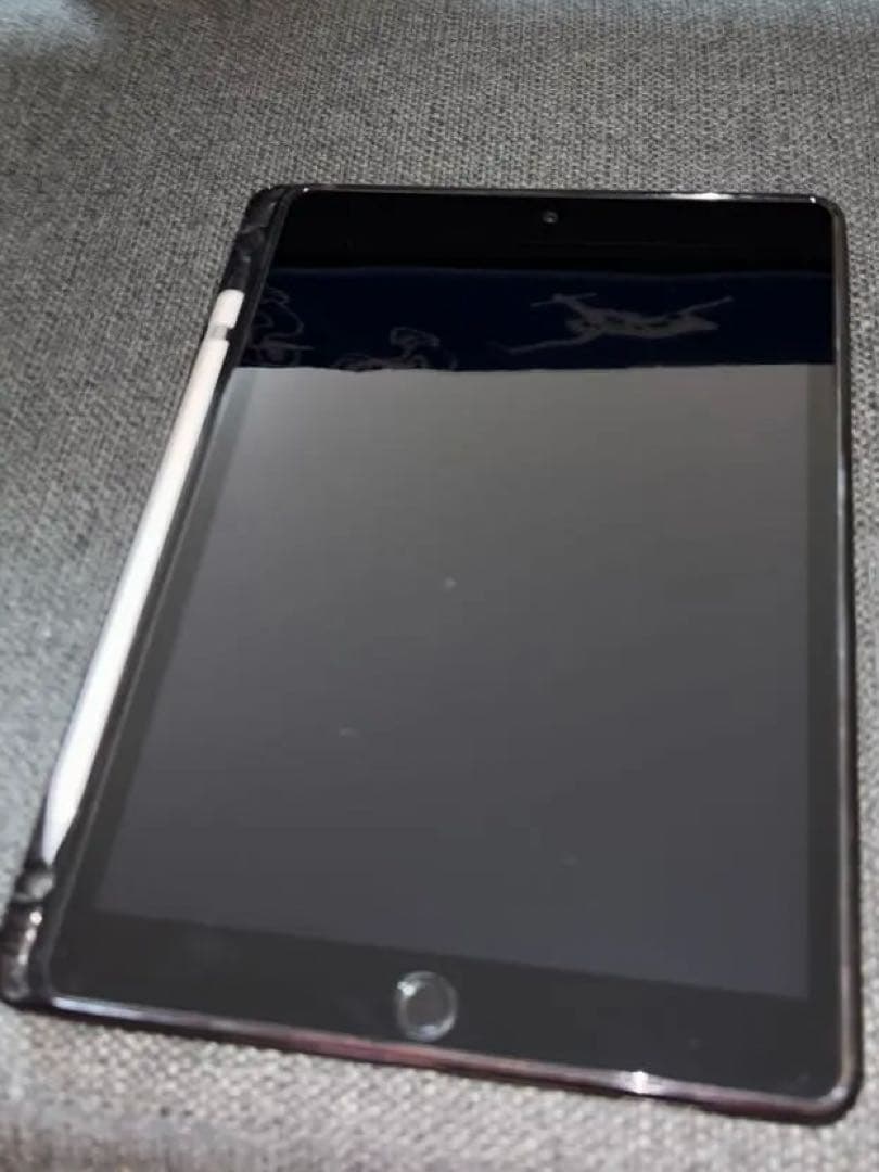 セールipad 第8世代 スペースグレー128gb アップルペンシル付