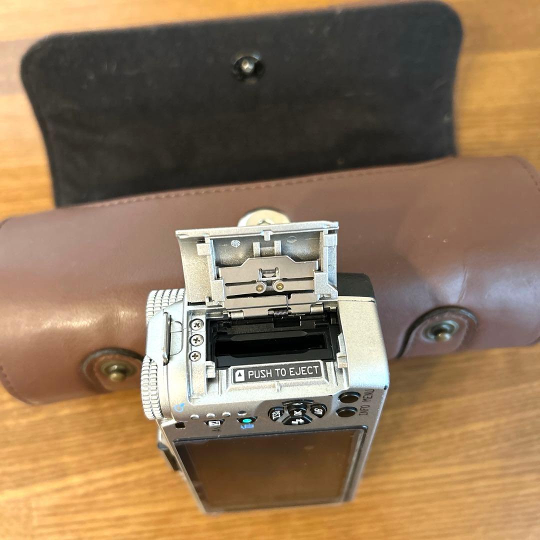 【PENTAX 】【レンズ４つ付き】ミラーレス一眼　Q7 本体　標準　トイレンズ