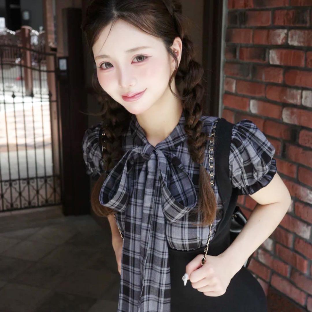 新品未開封　ダーリッチ　レイヤードライクボウタイニットミニワンピースFREE