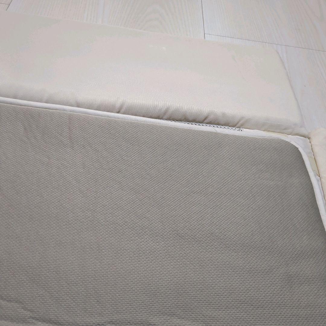 【美品】アップリカ ココネルエアープラスAB ベビーベッド　ホワイトベージュ