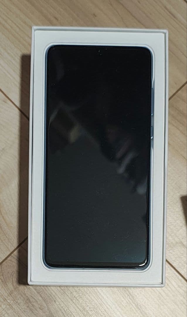 新品未使用品 Huawei P30 ブリージングクリスタル ライカトリプルカメラ
