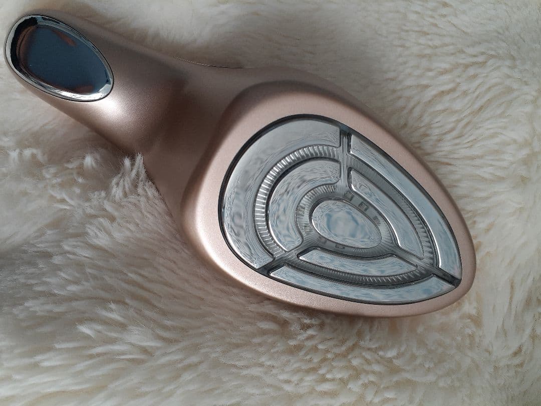 IKKO プロデュース ME ラボン エクラ ／ エレクトロポレーションエステ