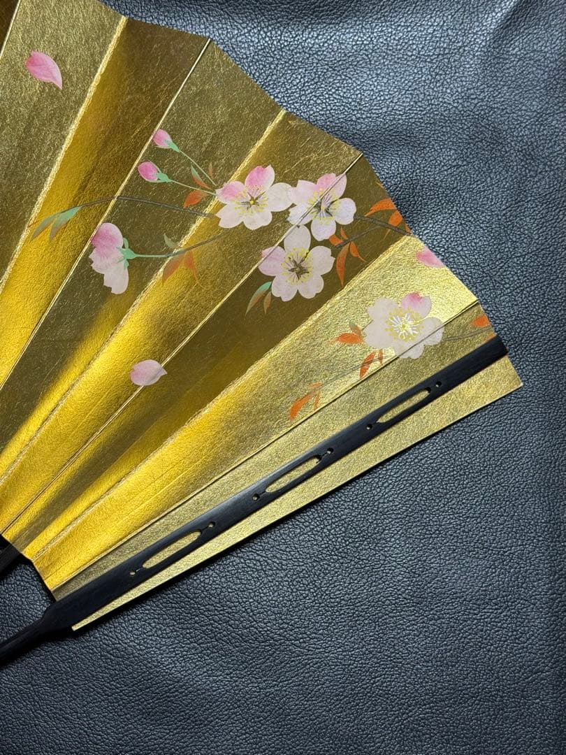 扇子　33.5cm 十松屋福井扇舗　金　桜　松葉　片面違い　仕舞扇　能楽　着物