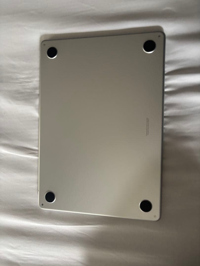 Apple MacBook Air 13.6インチ M2 シルバー