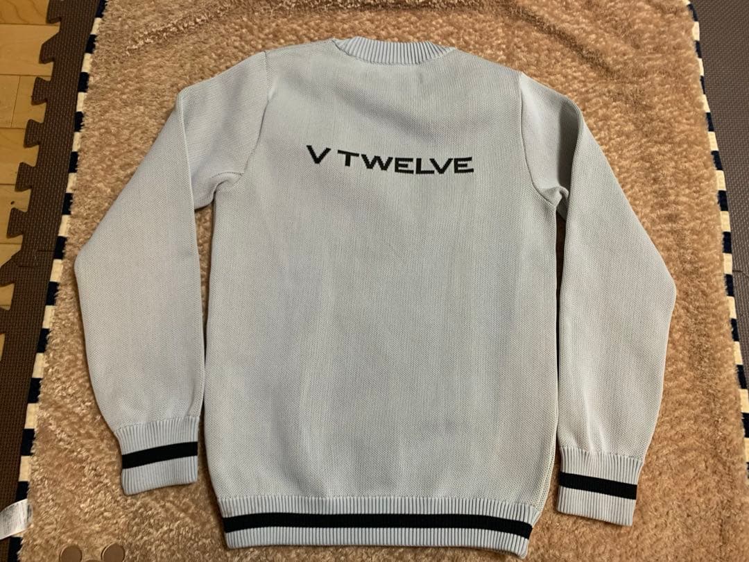 AA®️　⭐︎v12 【ミッキーマウス】 レディース ニット　VTWELVE