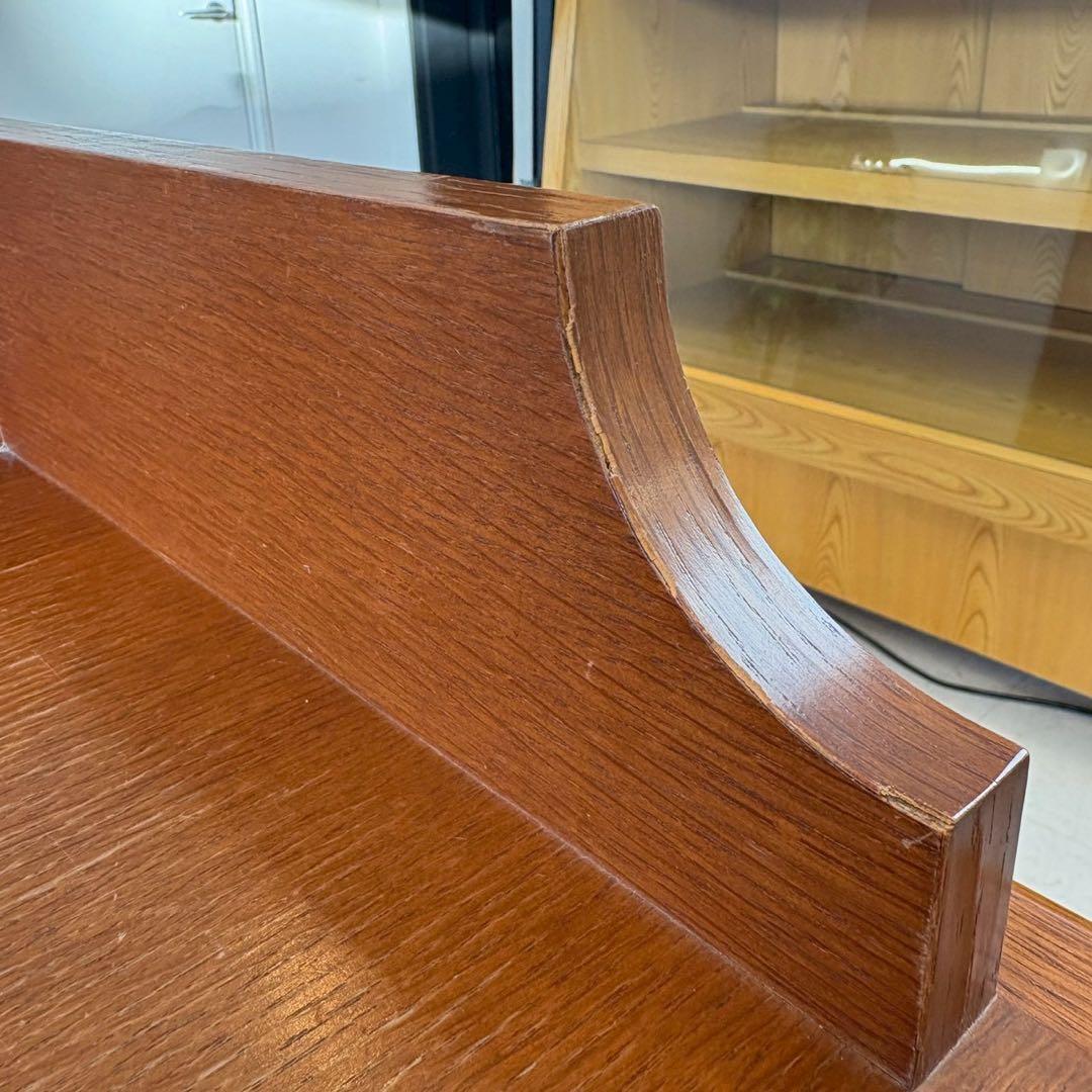 キャビネット　サイドボード　コンソール　飾り棚　多目的　木製　コンセント付き