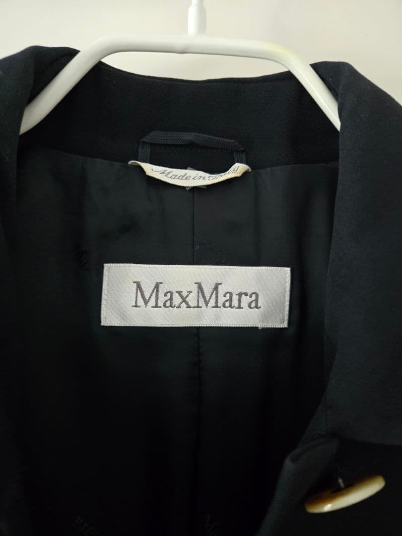 MaxMara ネイビー コート ボタン付き