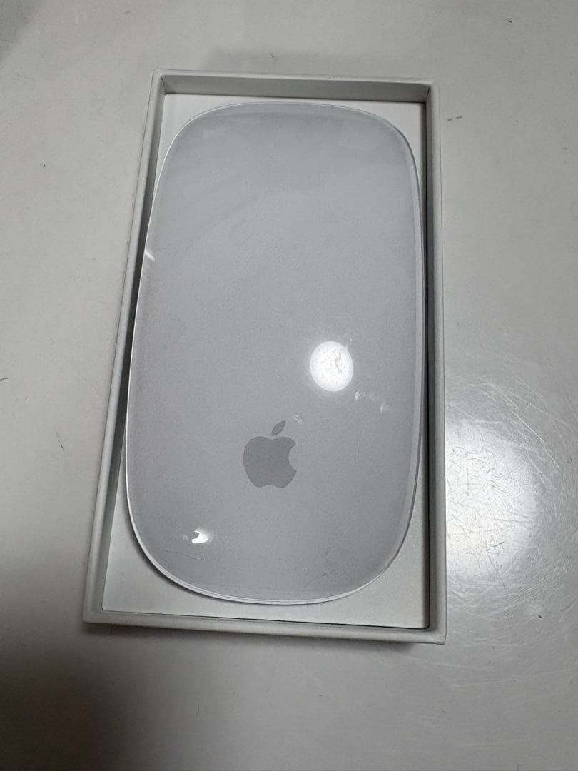 Apple MacBook Pro マウス付き