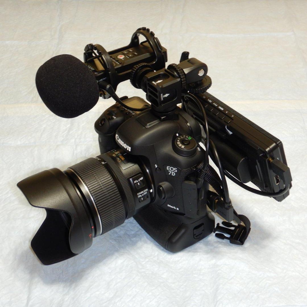 5.5インチフルHD カメラ用液晶モニター 超薄型