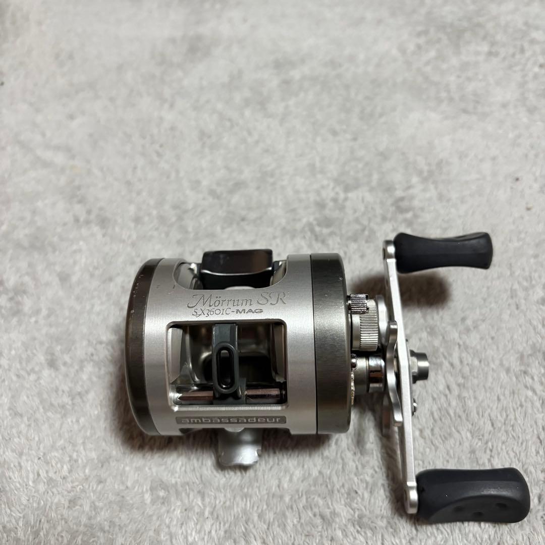 【最終値下】アブガルシア モラム SRSX3601C-MAG ベイトリール