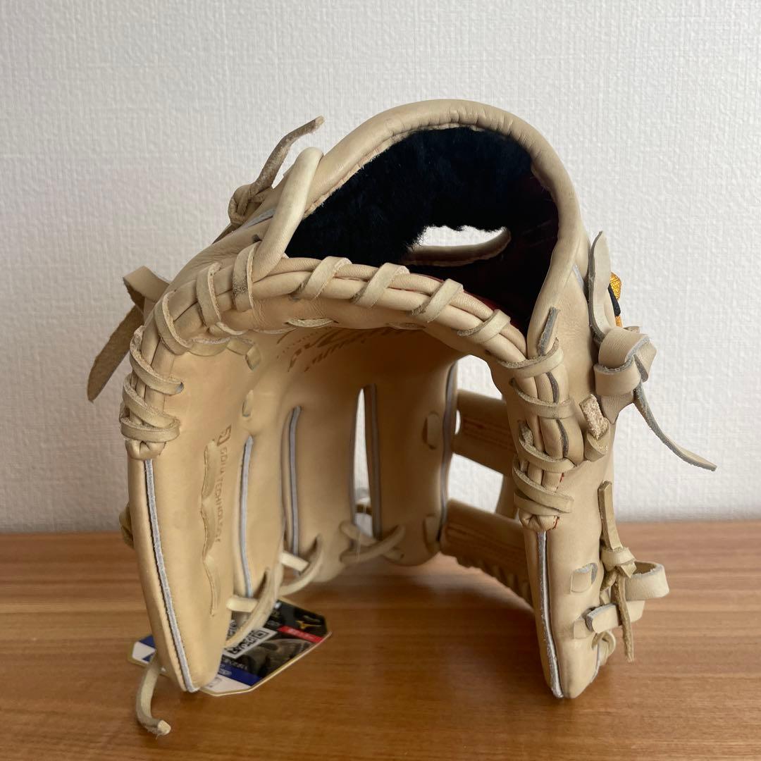 ミズノプロ　硬式用　グラブ　グローブ　内野用　定価62,700円　5DNA