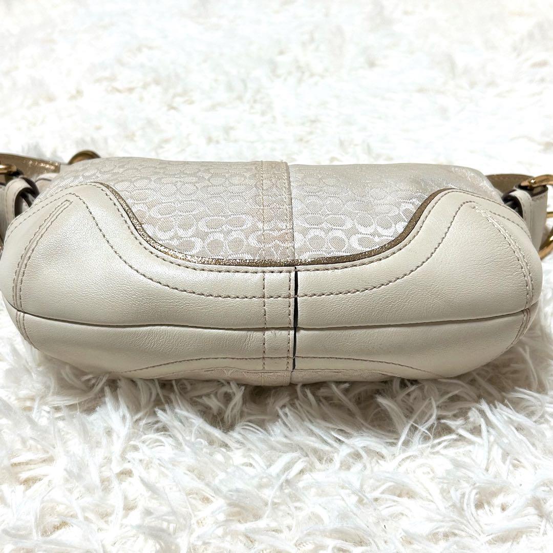 【極美品】COACH ホーボー 三日月 ゴールド金具 シグネチャー レザー