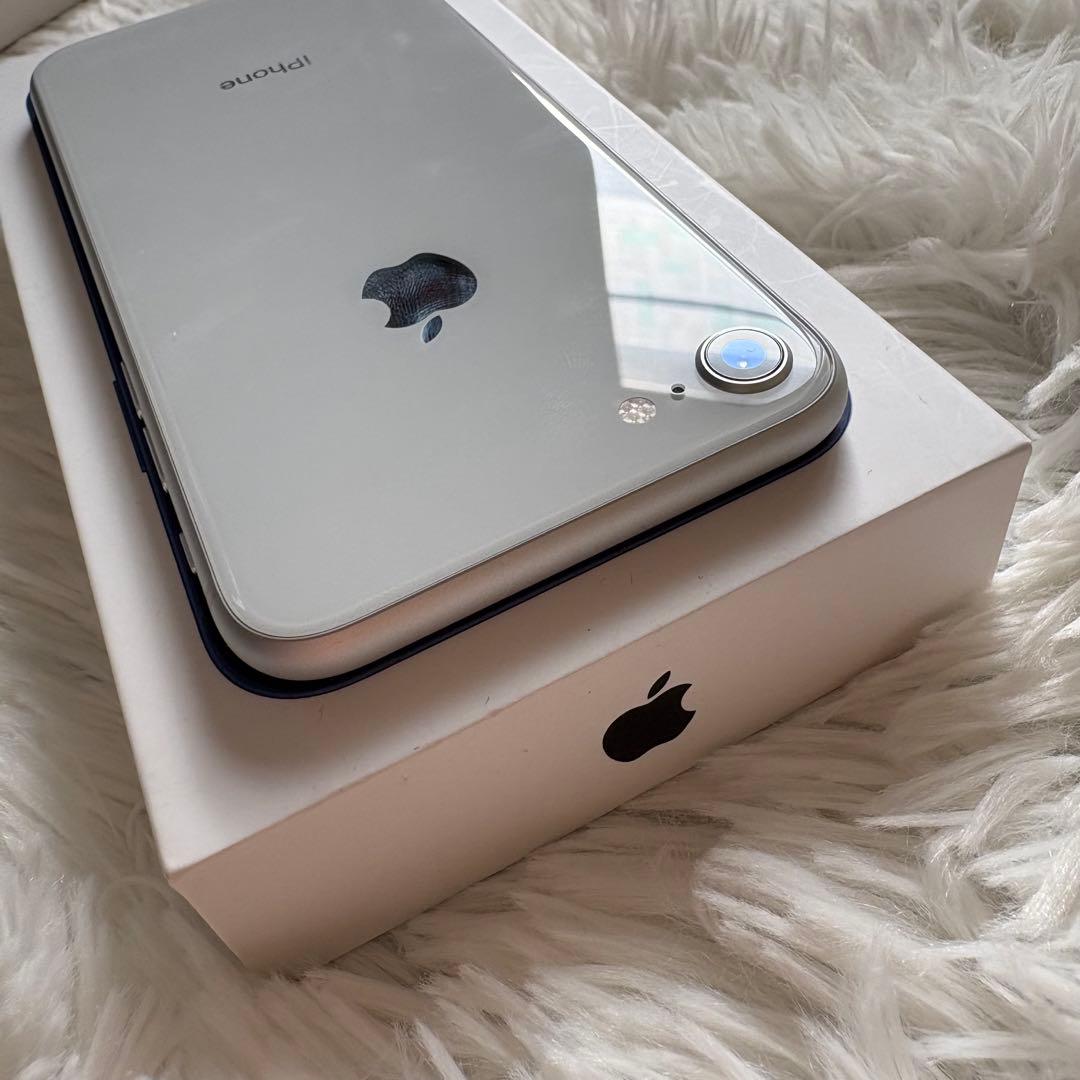 【レアOS】iPhone 8 64GB SIMフリー 【ほぼ未使用】