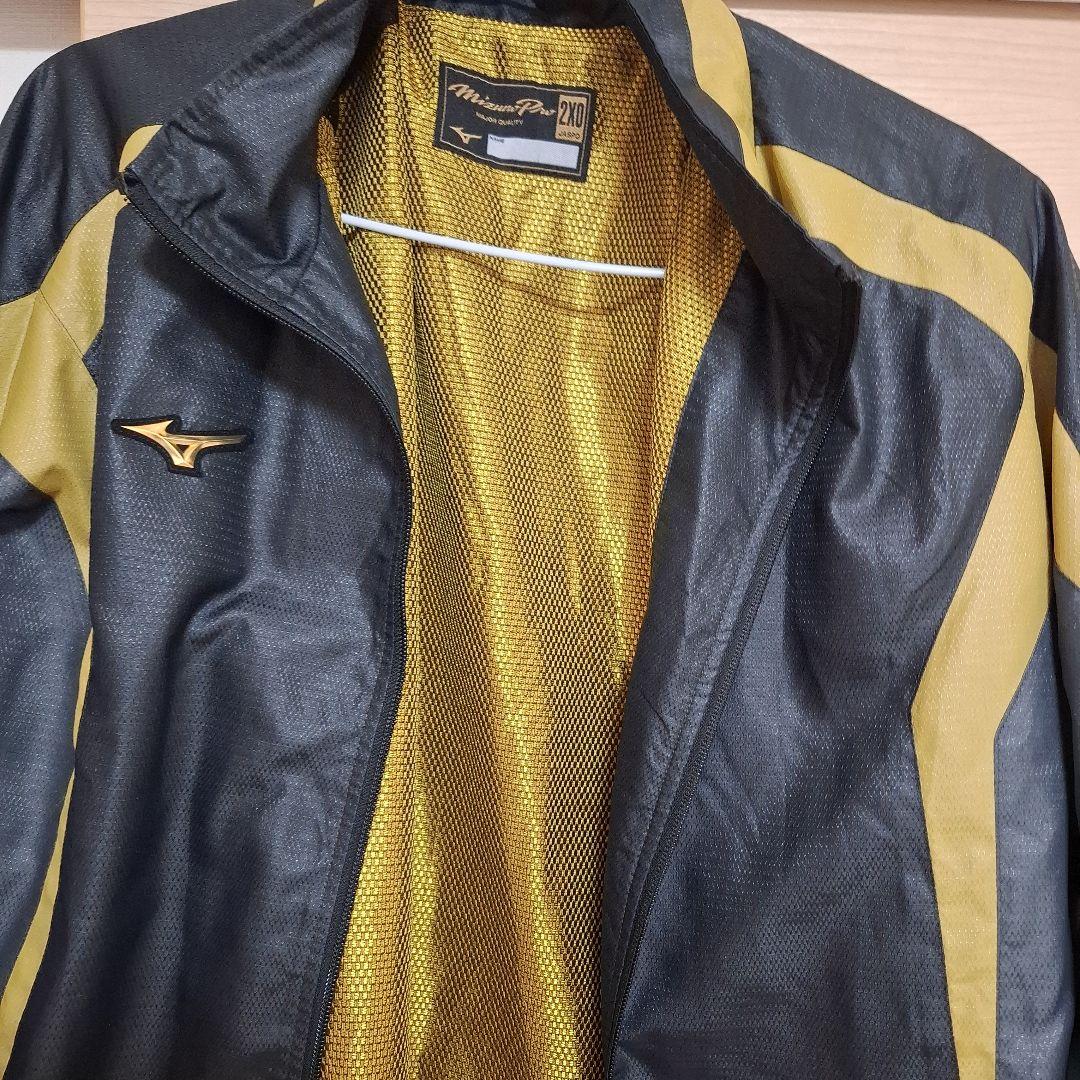 ミズノプロウインドブレーカー