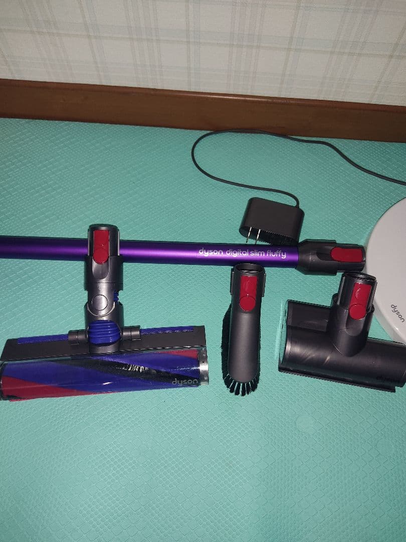 ダイソンコードレス掃除機DIGITAL-slimSV18専用スタンド付き