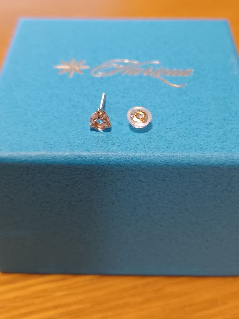 *☆ハリックァ☆*希少ブラジル産レムリアンシードクォーツ片耳ピアス