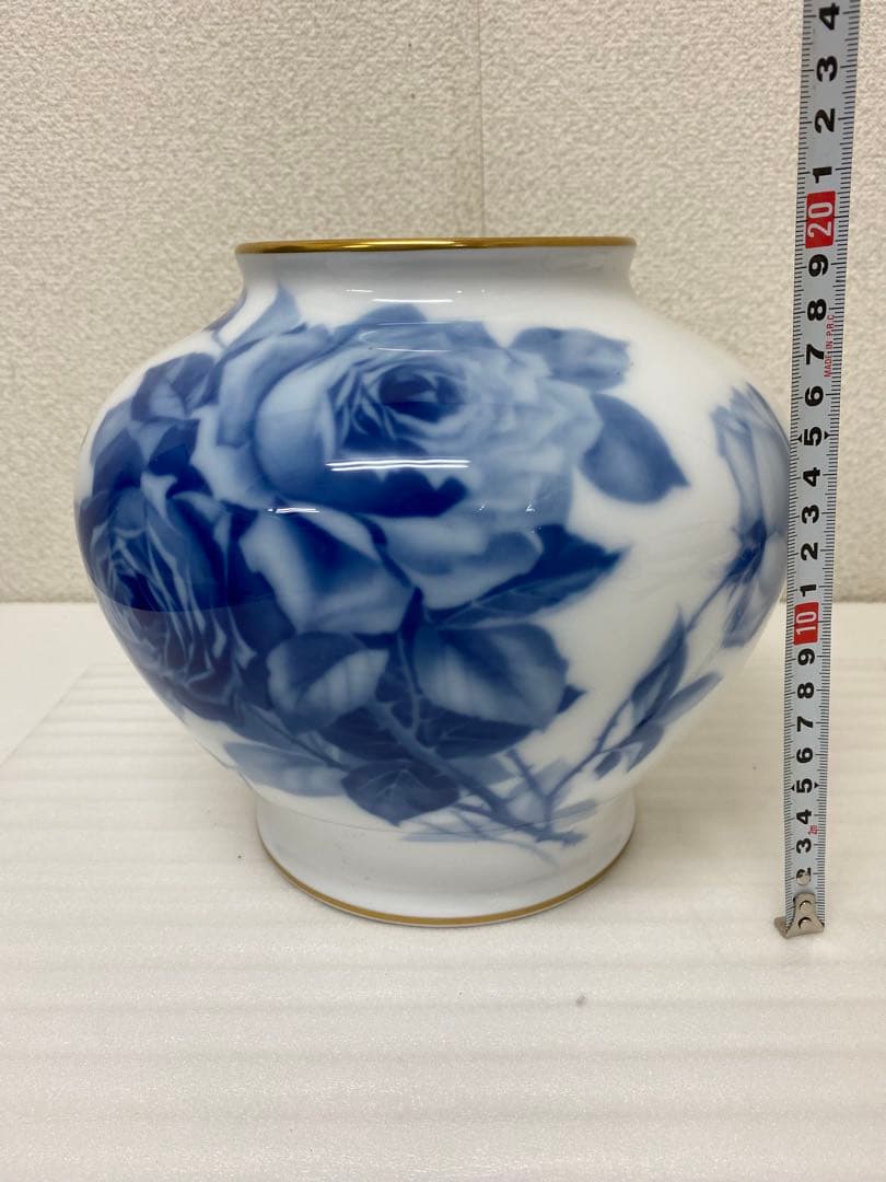 3-3288 大倉陶園　ブルーローズ花瓶