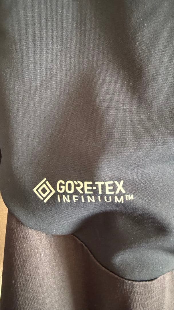 カステリ GORE-TEX INFINIUM ジャケット 本日限定価格‼️