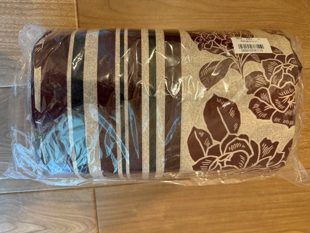 ニコアンティーク 高級変わり織 浴衣3点セット 大正浪漫えんじ縞と牡丹の染分け