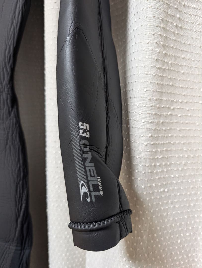 ONEILL(オニール)5×3mm セミドライ　メンズMLサイズ