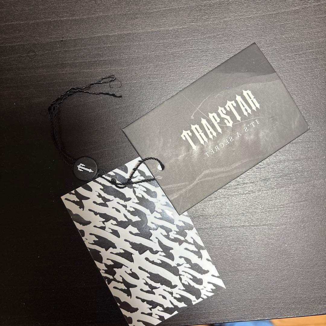 TRAPSTAR 光沢ダウンジャケット フード付き