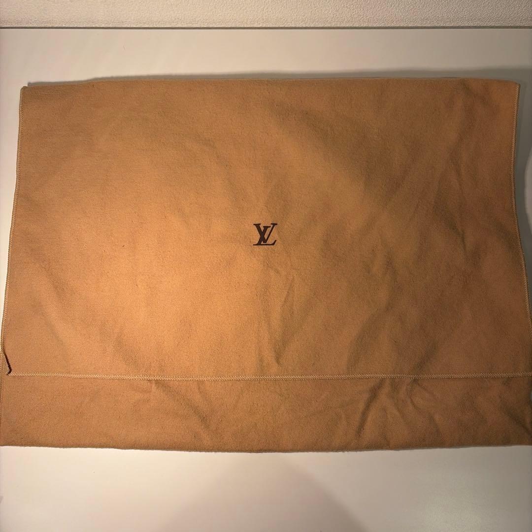 ルイヴィトン【LOUIS VUITTON】ヴィトン エピ　オンブル　ノワール