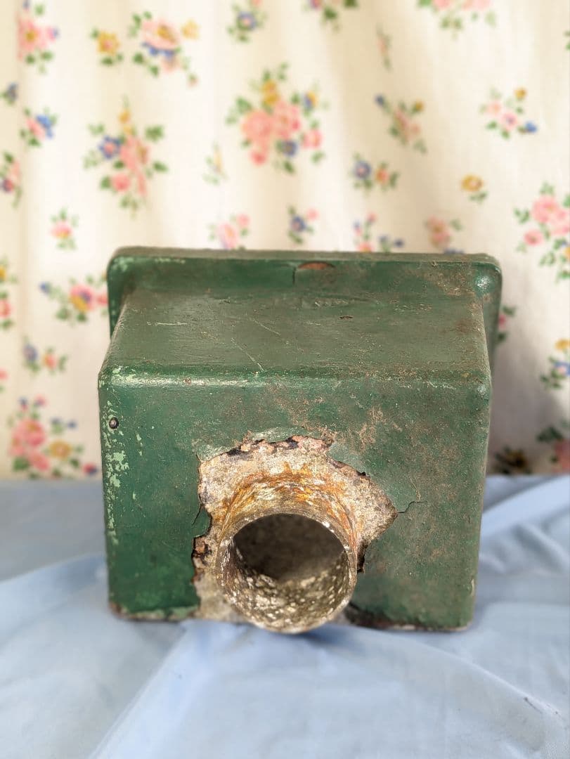 イギリス アンティーク アルミ製 壁掛けプランター 植木鉢 ドレインホッパー